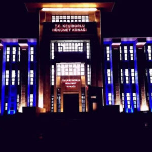 ispartanin mini kulliyesi elestirilerin odaginda q7qNnquj