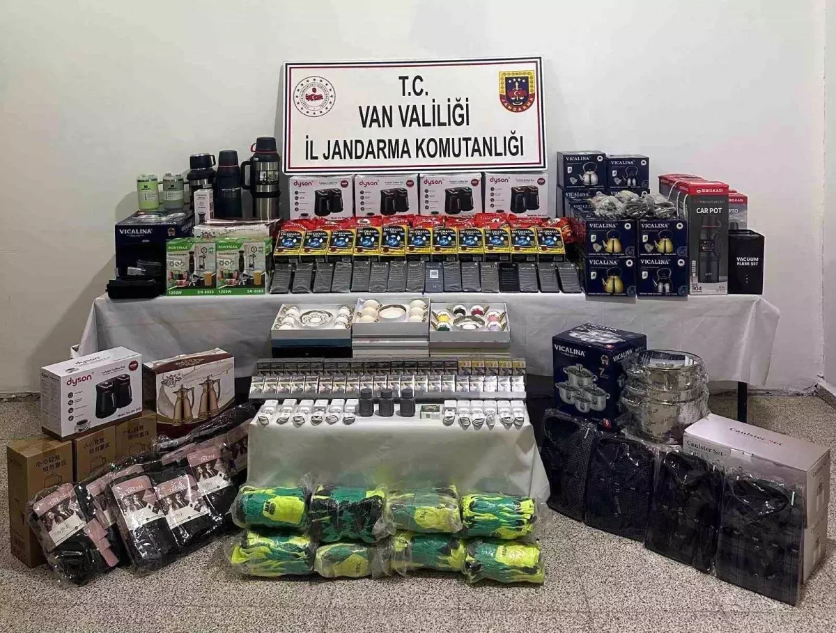 baskalede 1 milyon liralik kacak gozluk ele gecirildi VSn4eMVR.jpg