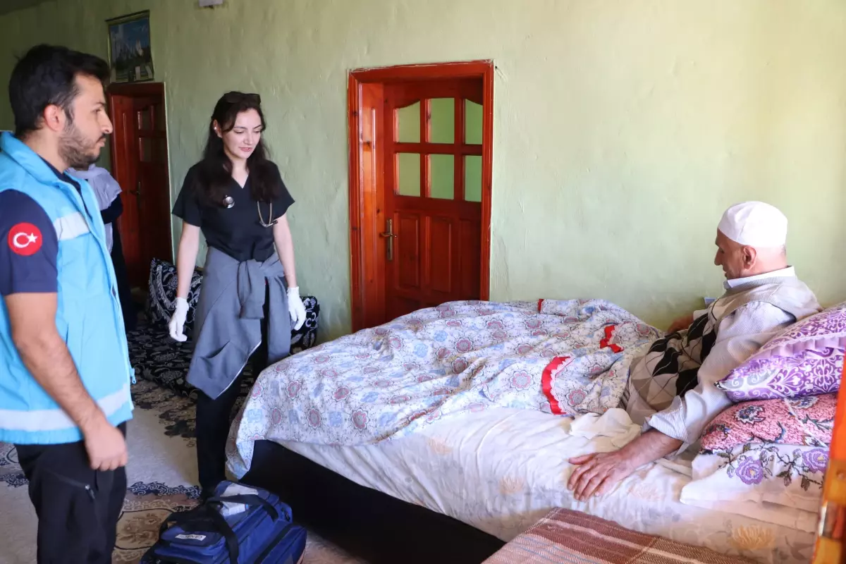 cig felaketi sonrasi yasamini evde saglik hizmeti ile surduruyor OfqQLfMa