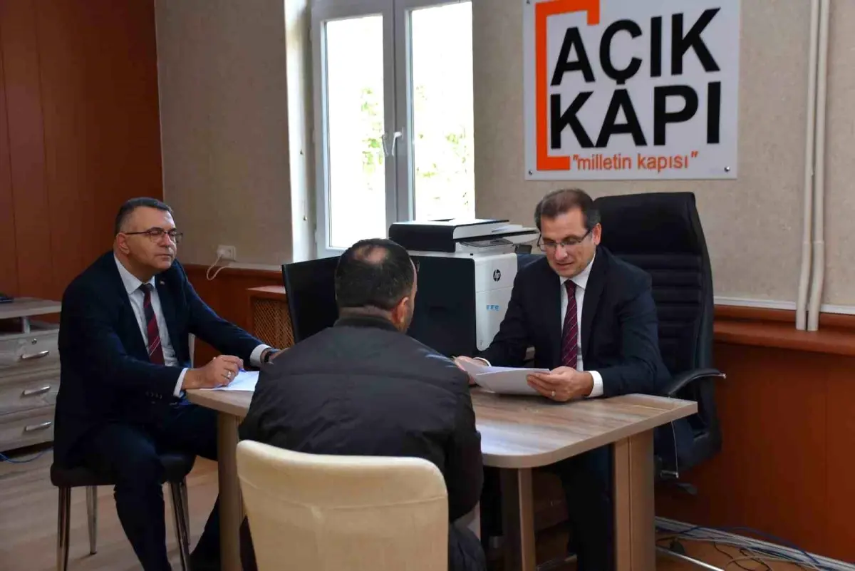 kaymakam ali guldogan vatandaslarla acik kapi bulusmasinda bir araya geldi 6dADNPD2.jpg