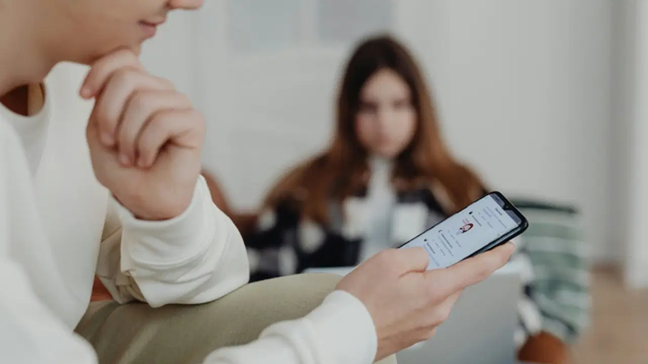 uzmanlar uyariyor dijital bagimlilik halk sagligi sorununa donusuyor v8EKHpse.jpg