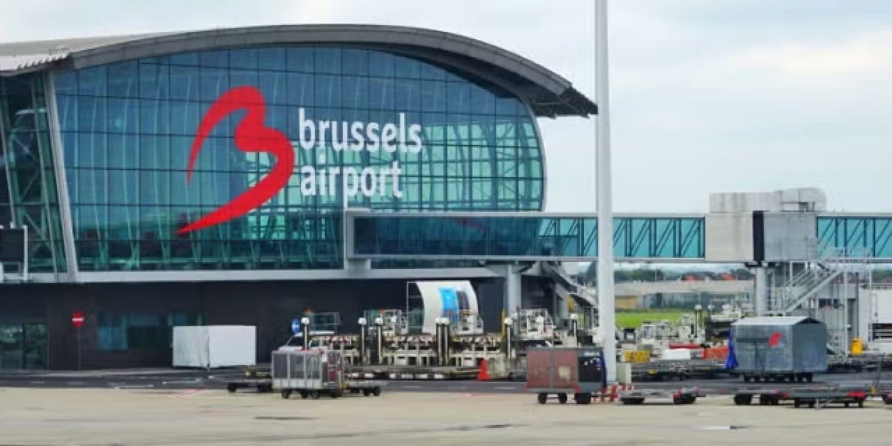 avrupada dron krizi suruyor bruksel havalimaninda ucuslar durduruldu vBbrdt9h.jpg