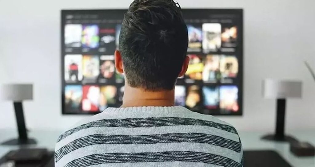 filmlerini-sonunu-soyleyen-adam-hapis-cezasi-aldi-nm9TqcqG