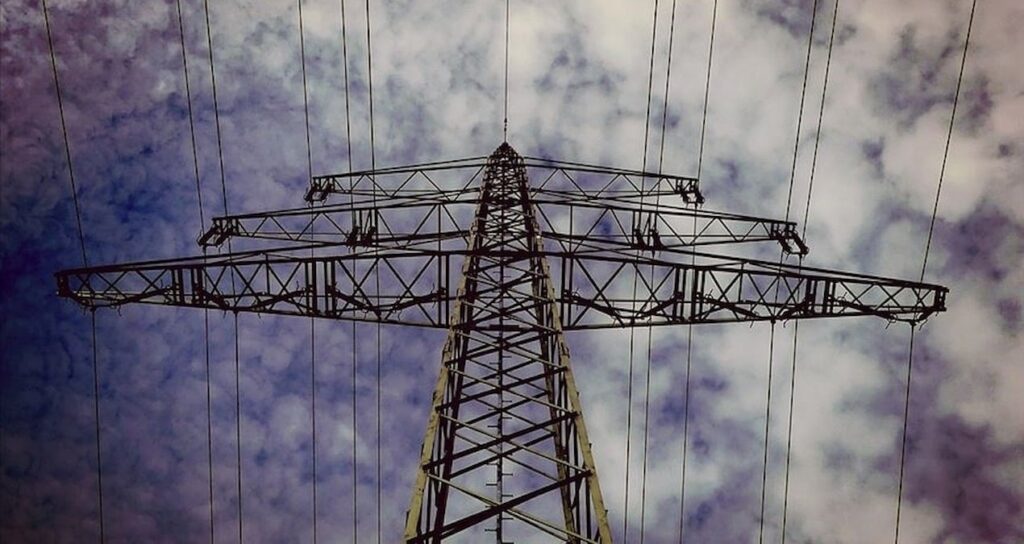 Türkiye Elektrik Üretiminde Rekor Seviye! Güneş Enerjisi Üretiminde Tarihi Zirve**
